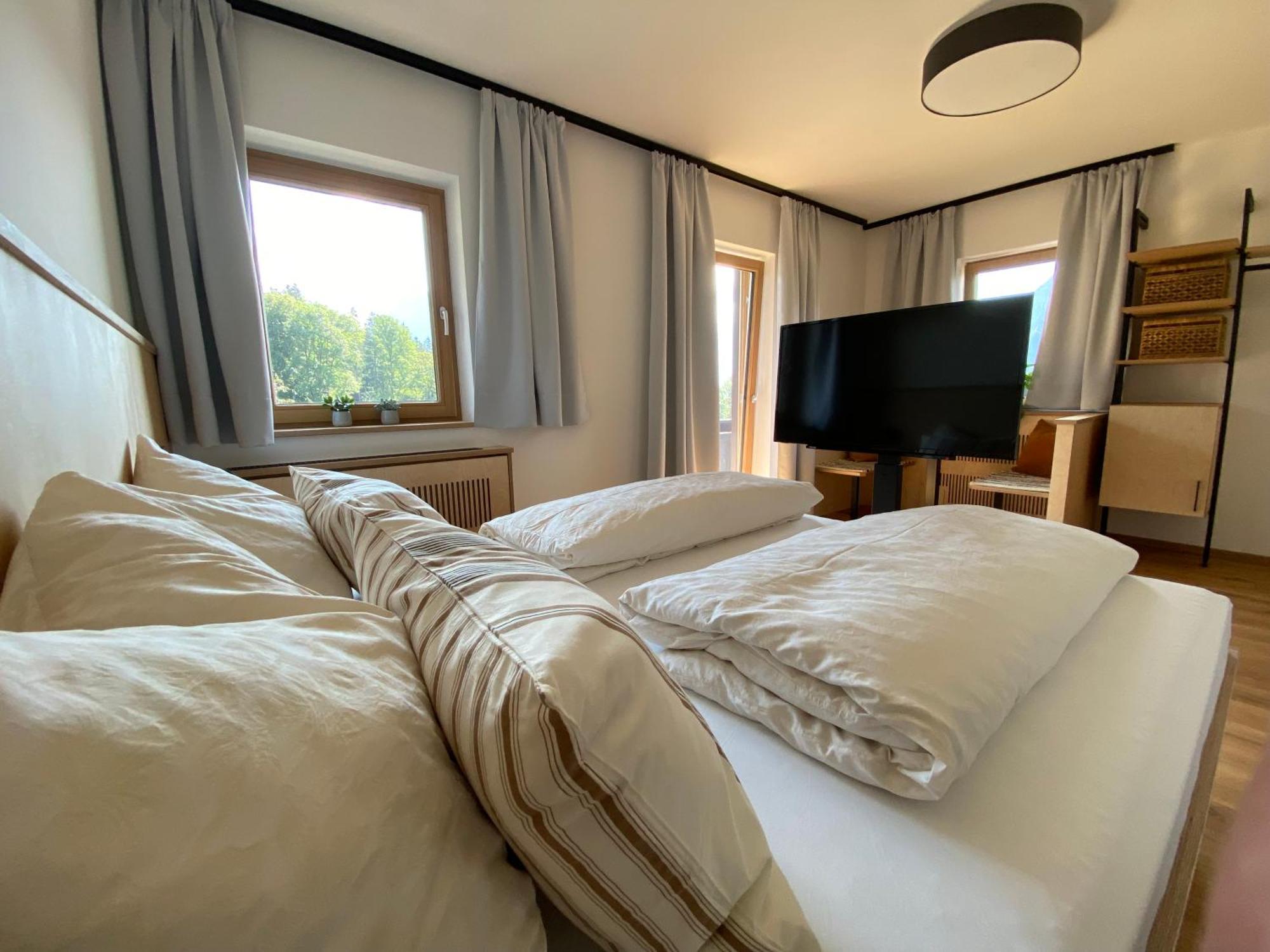 Waldruh Hotel Wiesing Ngoại thất bức ảnh